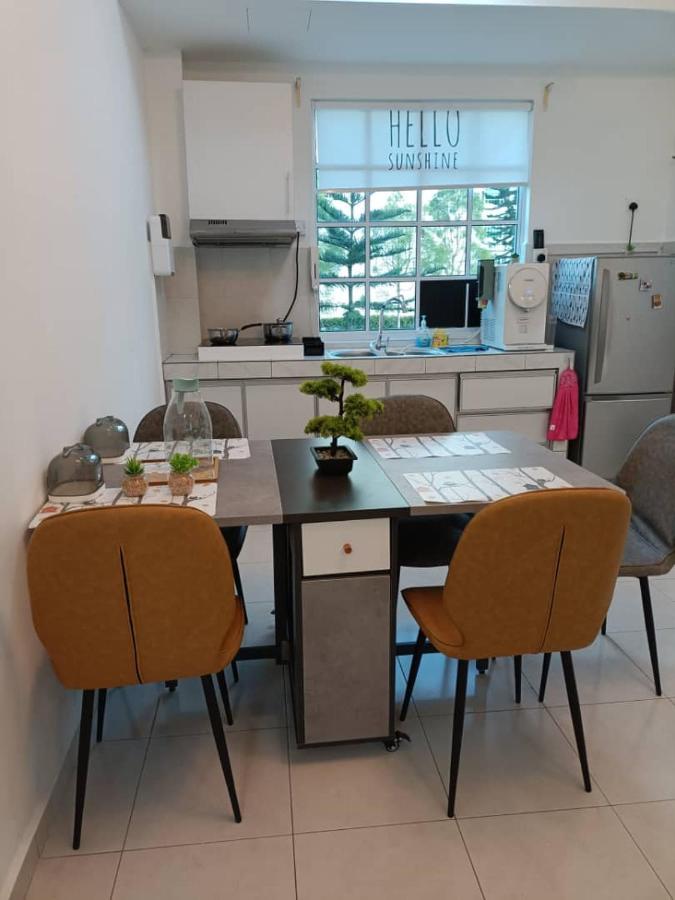 Home Feel-Hibiscus Suites Kampar Kültér fotó